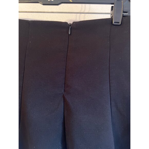 Black Pleated Mini Skirt With Side Zipper Closure By Forever 21 - Picture 5 of 6